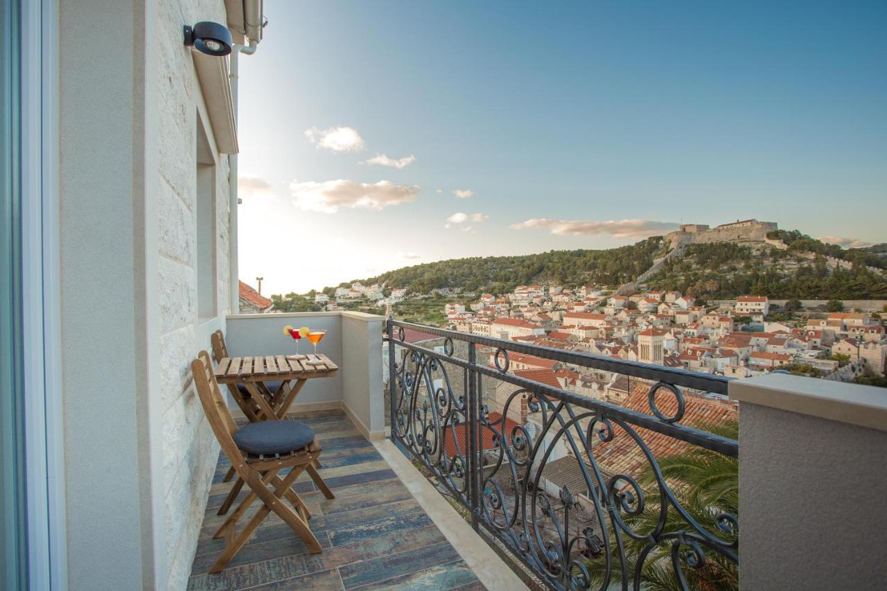 Villa Capitis In The Center - Apartment With Private Pool Hvar Town Extérieur photo