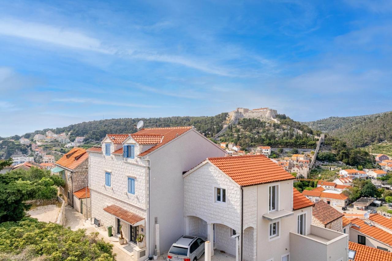 Villa Capitis In The Center - Apartment With Private Pool Hvar Town Extérieur photo