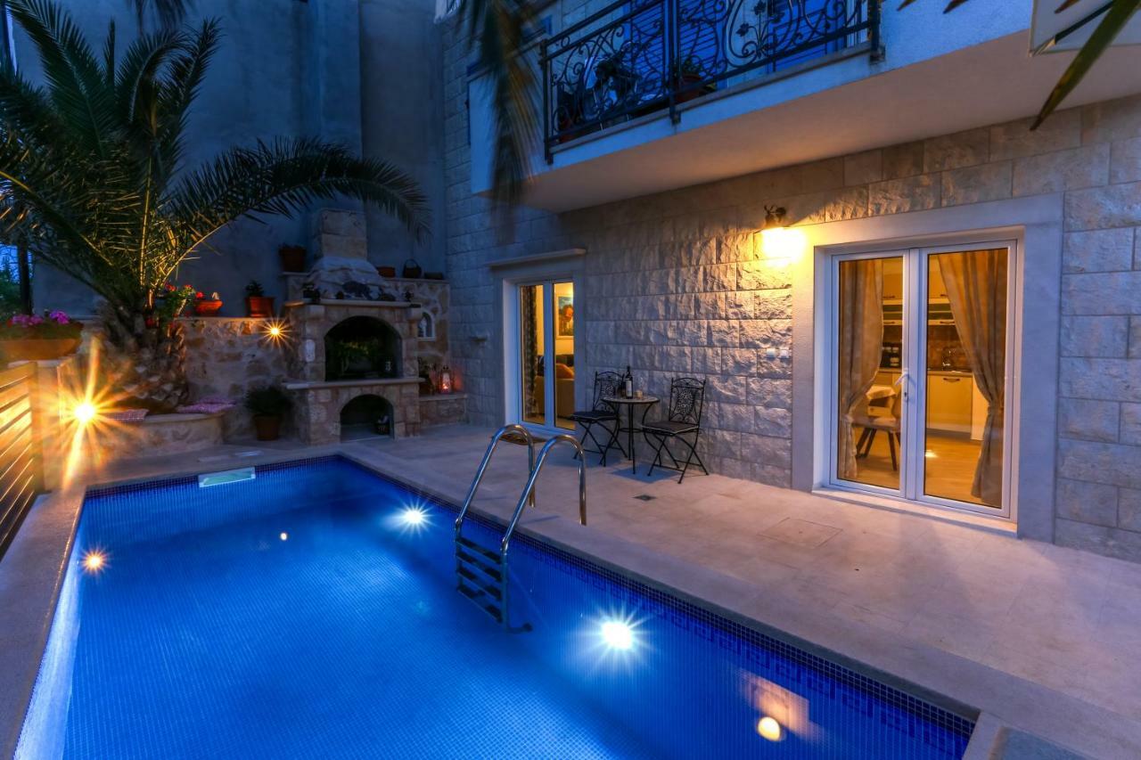 Villa Capitis In The Center - Apartment With Private Pool Hvar Town Extérieur photo